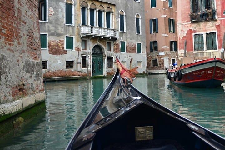 Guided Venice Walking Tour and Shared Gondola Ride
