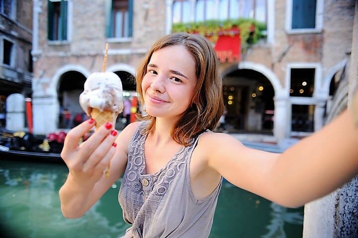 A Sweet Stroll Through Venice: Pastries, Chocolate, and Gelato