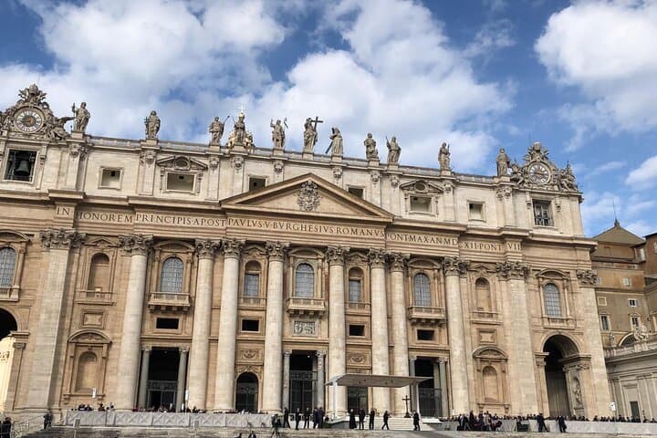 Vatican Museums Early Morning Entrance Private Tour