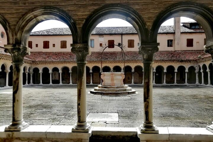 Venice's Cemetery on San Michele Island Tour