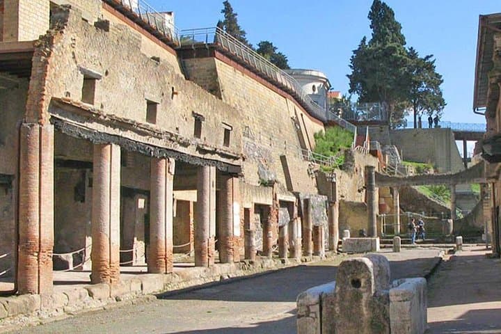 Herculaneum street