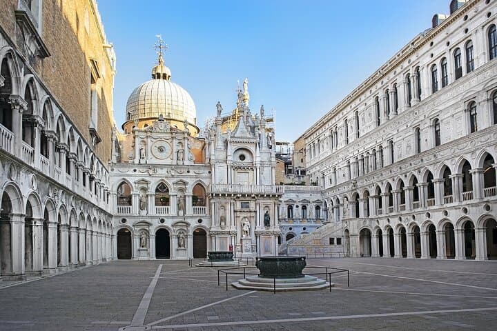 Doge's Palace small group or private tour with a local guide