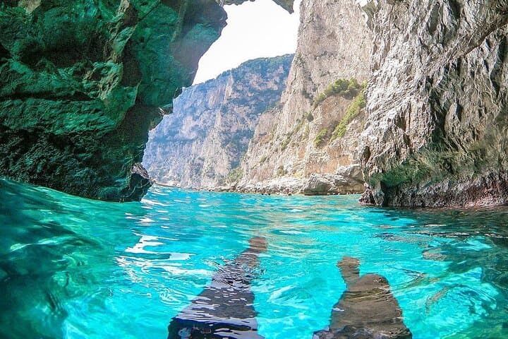 Half Day Private Boat Tour of Capri