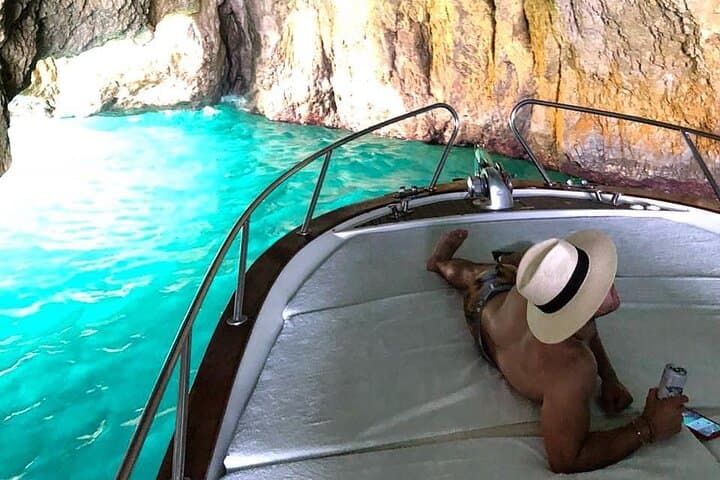 Half Day Private Boat Tour of Capri