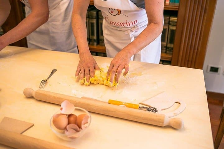 Private Fresh Pasta Class at Local Home in Cagliari