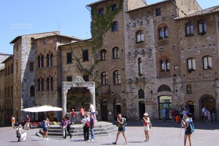St. Gimignano Main square