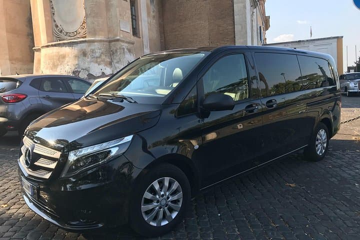 Mercedes minivan