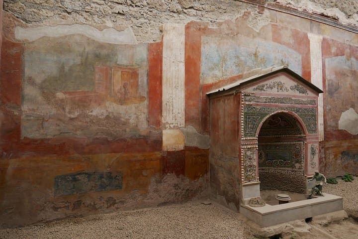 From Naples: Pompeii Guided Walking Tour & Skip-the-Line Tickets