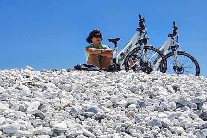 Pisa: Self-Guided Bike Tour to the Sea