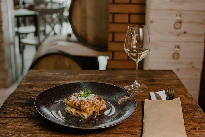 Farm-to-Table Experience: Olive Oil, Garden Tour & Nonna’s Lunch