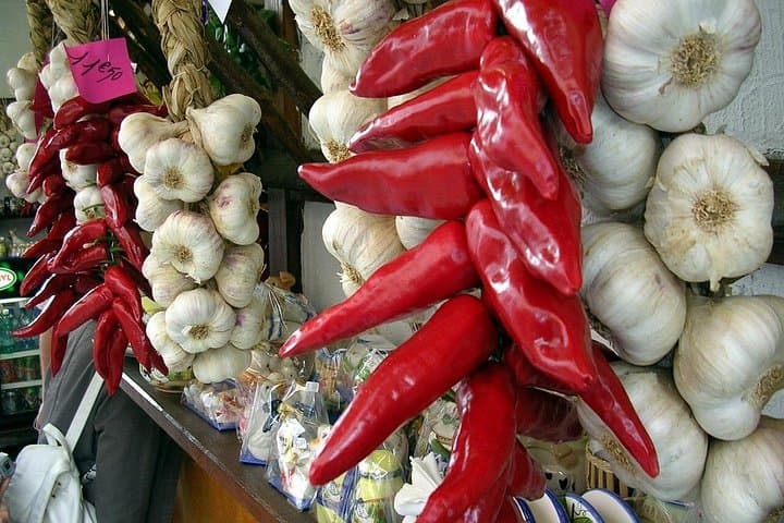 Farm-to-Table Experience: Olive Oil, Garden Tour & Nonna’s Lunch