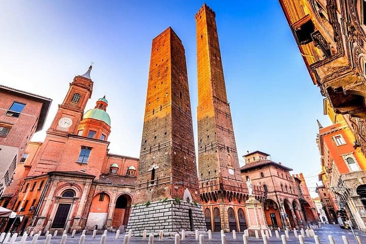 Bologna Airport Private Transfer from your Hotel in Florence