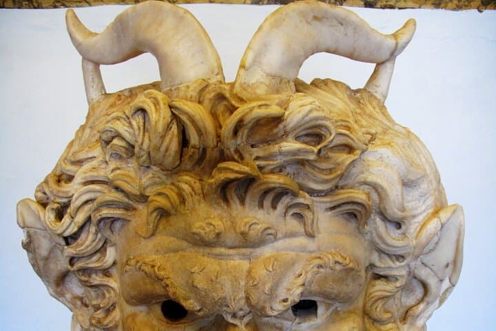 Mamma Mia! Capitoline Museums w Percy Jackson Greek & Roman Gods Kids Tour