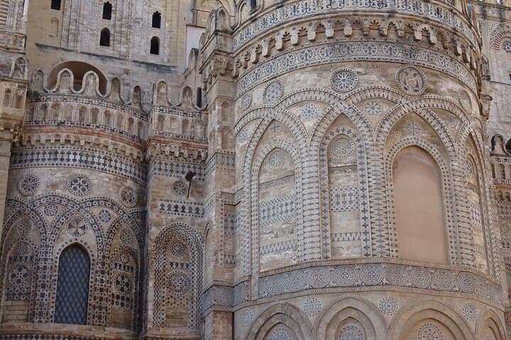 Markets and Monuments: Walking Tour in the Center of Palermo
