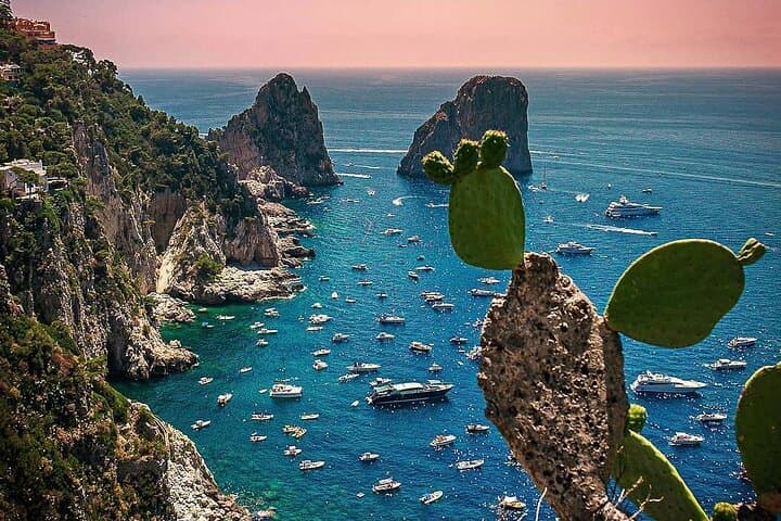 Private transfer from Naples to Sorrento or reverse.