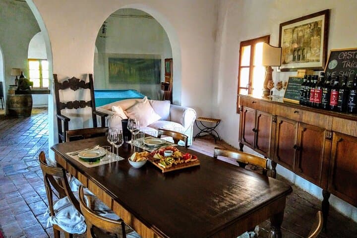 Wine tasting & Lunch table