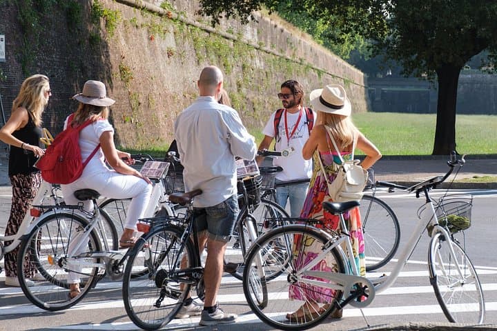 The entrance to Lucca historical centre