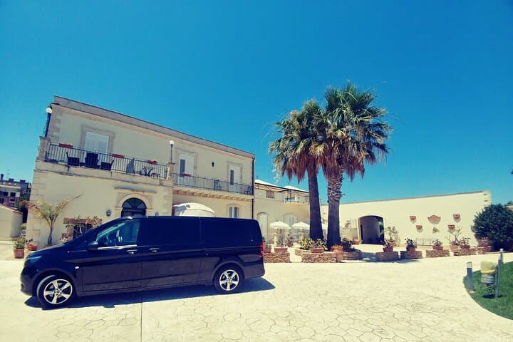 Book now your taxi in Sicily with Walk Around Sicily