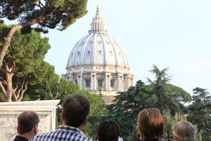 Sistine Chapel with St. Peter's Basilica & Dome Climb Guided Tour