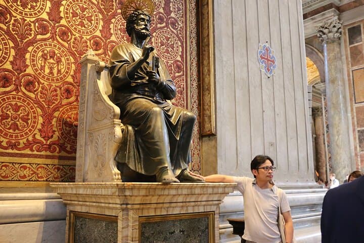 Sistine Chapel with St. Peter's Basilica & Dome Climb Guided Tour