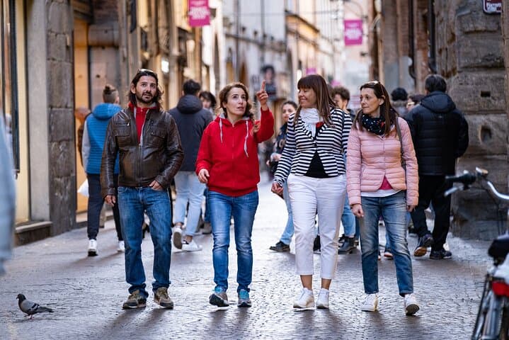 Walking through shopping street in Lucca