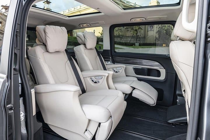 One Way Private Transfer from Sorrento to Naples (Airport-Train station-Hotel)