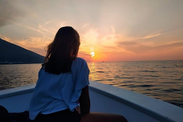 Nightly squid fishing - private tour