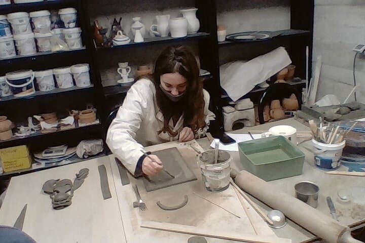 Ceramic Lesson for Small Groups in Vietri sul Mare