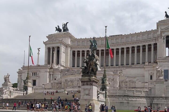 Venezia Square