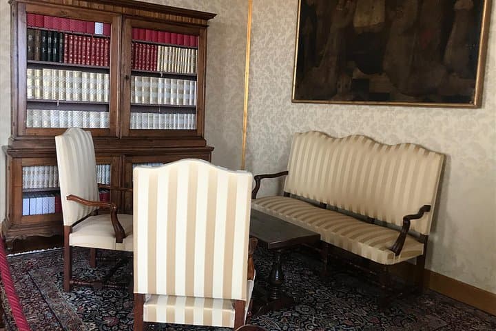 Castel Gandolfo: Papal Apartments and Secret Garden Entry Ticket