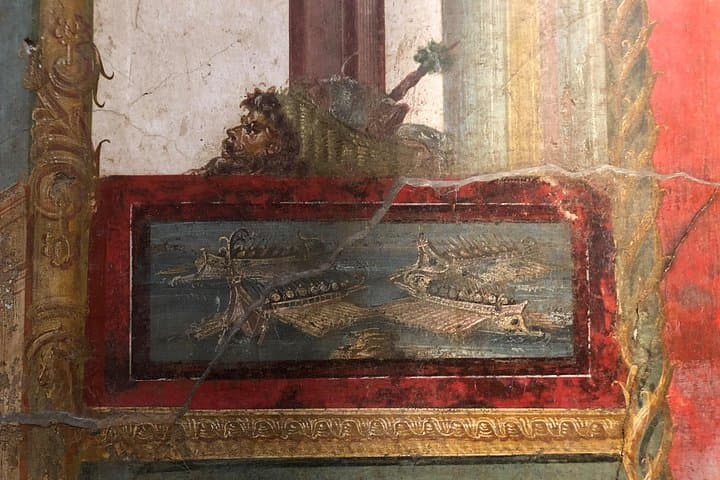 Pompeii - This is a magnificent fresco located into the House of Vetti. It represents a Naval Battle, a very frequent subjetc in the Ancient Roman Iconography