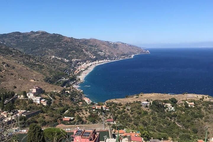 Private transfer to Giardini Naxos and Taormina from Licata