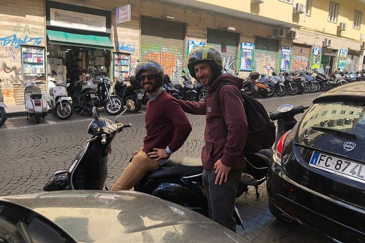 Scooter Tour In Naples