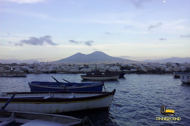 Sightseeing Tour and Pizza in Napoli