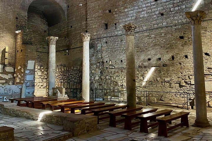 Private Express Tour of Roman Catacombs with Transfer