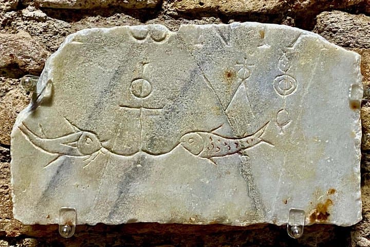 Private Express Tour of Roman Catacombs with Transfer