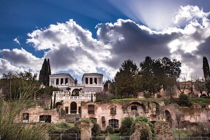 Small Group Tour: Colosseum & Roman Forum with Arena Floor Access