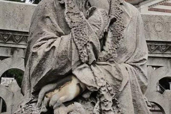The Monumental Cemetery of Milan: discover the unexpected