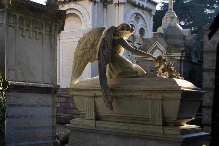 The Monumental Cemetery of Milan: discover the unexpected