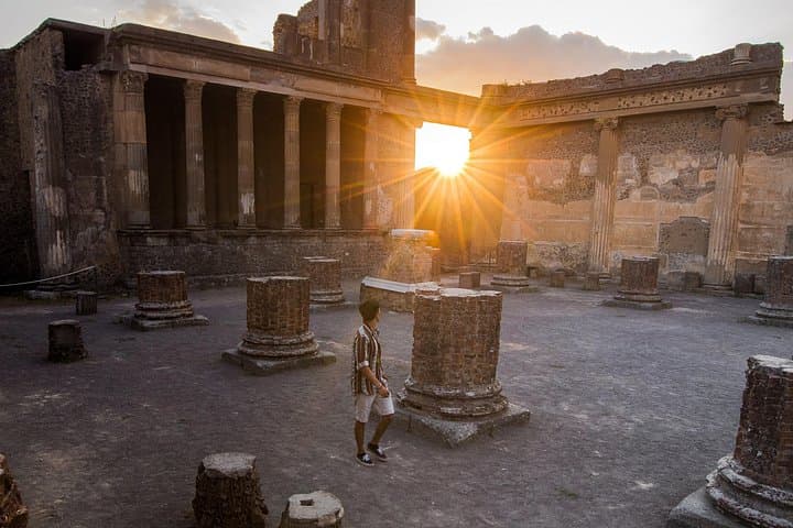 DISCOVERING POMPEII - VIP tour/Small group