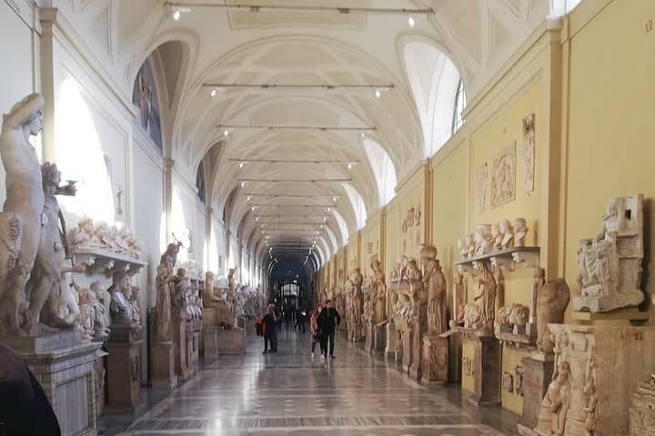 Vatican Museums & Sistine Chapel VIP small group tour(max 10 pax)