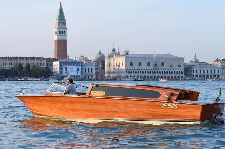Private Departure Transfer: Water Taxi Transfer from Venice City to Cruise Terminal