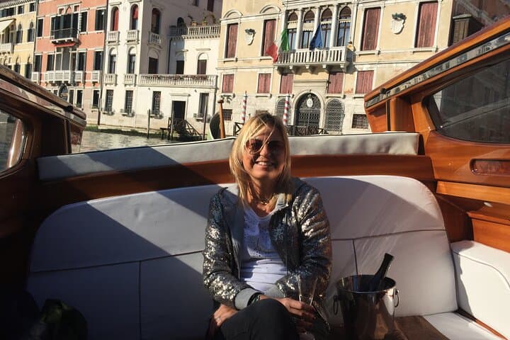Private Departure Transfer: Water Taxi Transfer from Venice City to Cruise Terminal