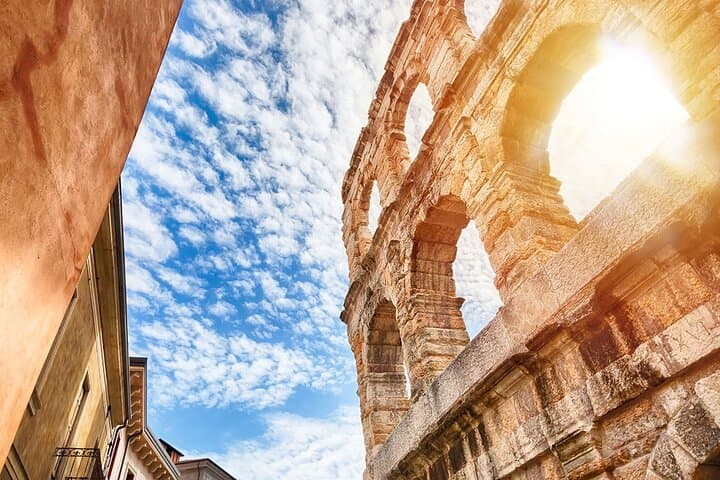 Tour to the Arena di Verona at the Gladiator's Time