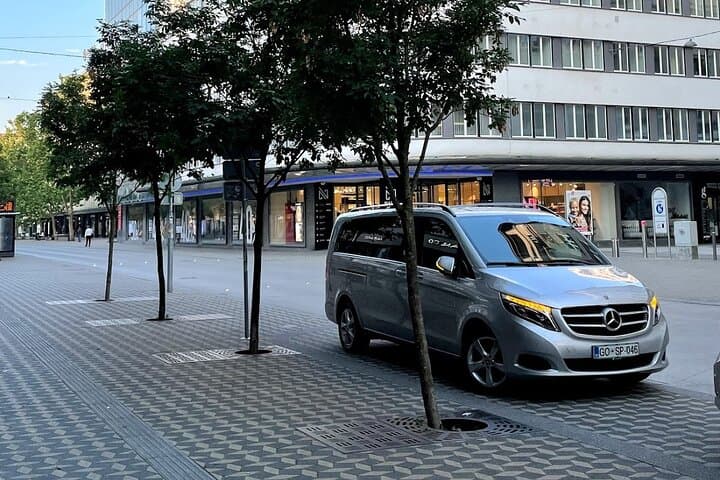 Private transfer from Hotel Slon to Trieste