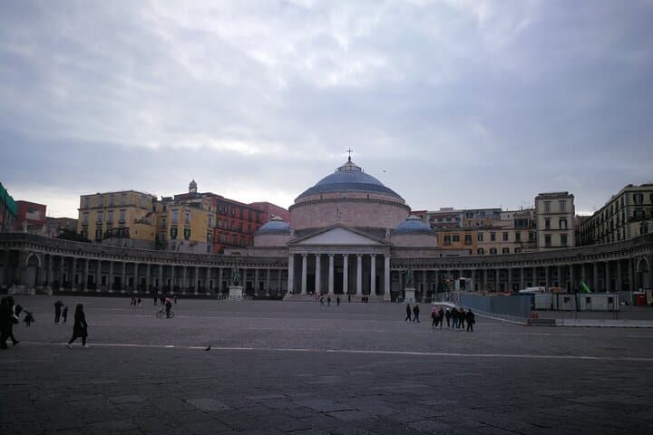 Piazza Plebiscito, Naples