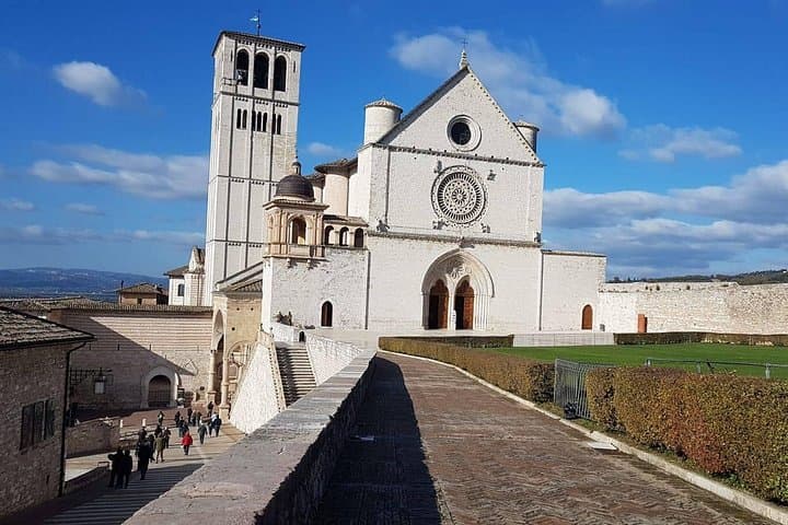 The Origins of San Francesco. Assisi and Perugia Full Day Private Tour from Rome