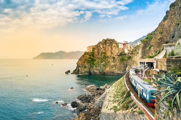 Ligurian Colors, Cinque Terre Full Day Private Transfer Excursion From Milan