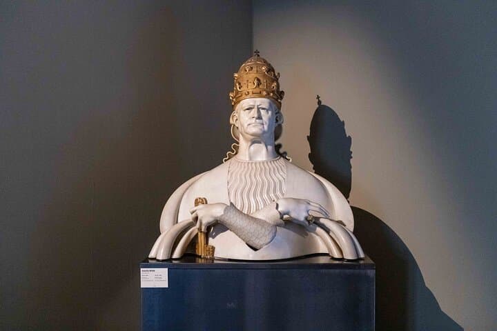 Vatican Museums, Sistine Chapel and St. Peter 's Basilica Tour