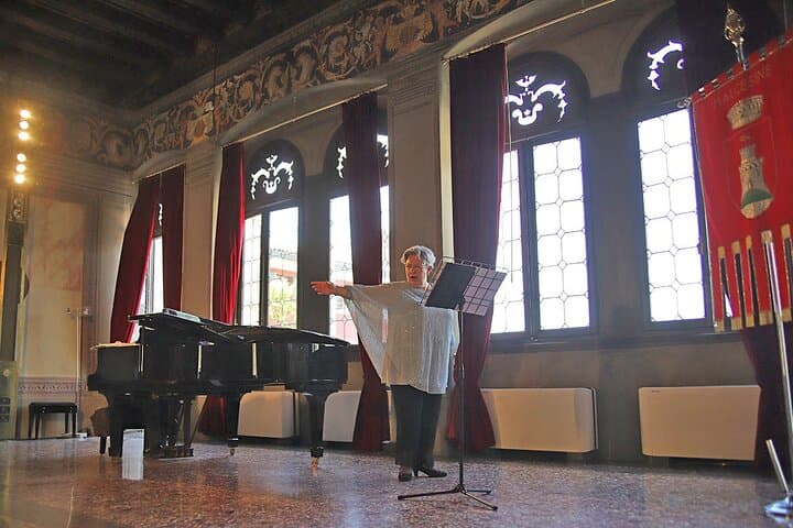 Opera concert with Piano and Mezzosoprano in Garda